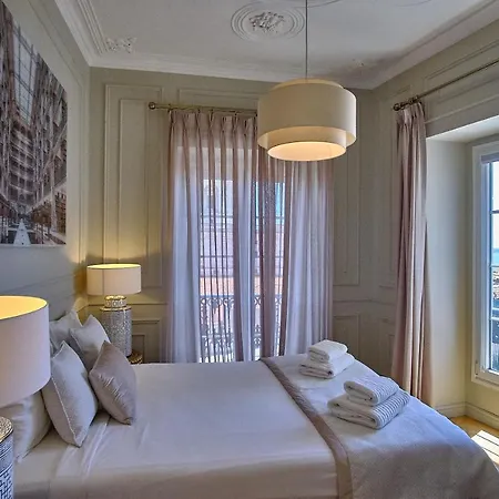 Glamorous And Alfama Riverview Apartman *