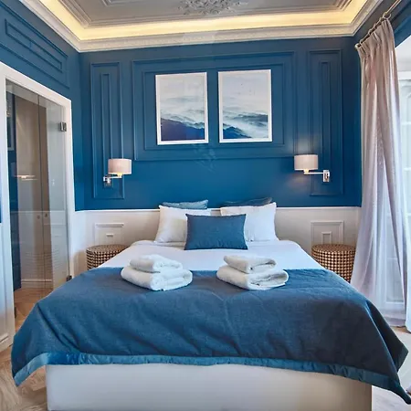 Glamorous And Alfama Riverview