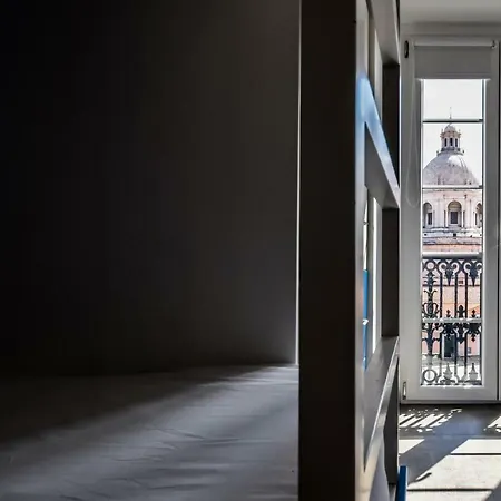Glamorous And Alfama Riverview Apartment *