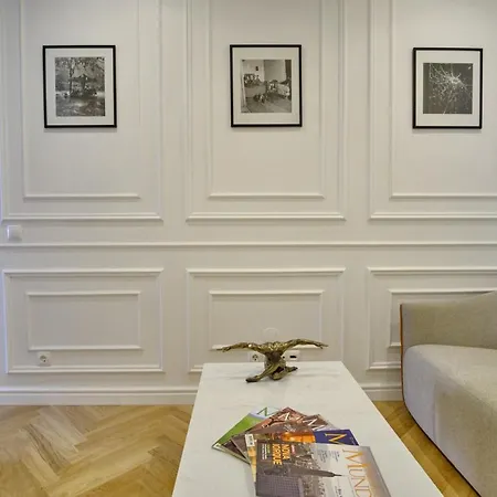Glamorous And Alfama Riverview Apartman
