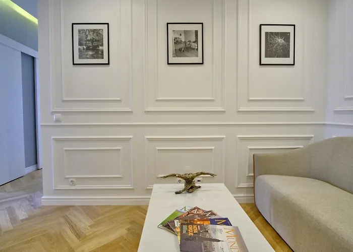 Glamorous And Alfama Riverview شقة